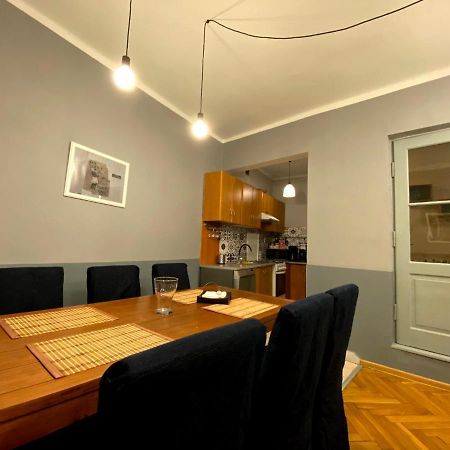 Real Vip Hostel Краков Экстерьер фото