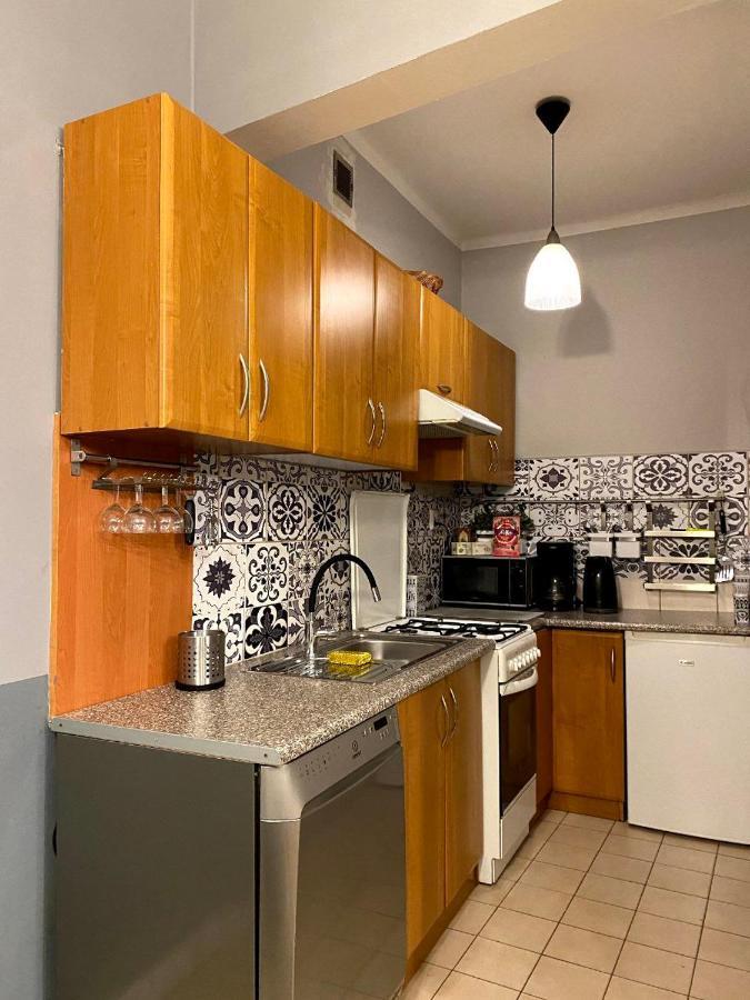 Real Vip Hostel Краков Экстерьер фото