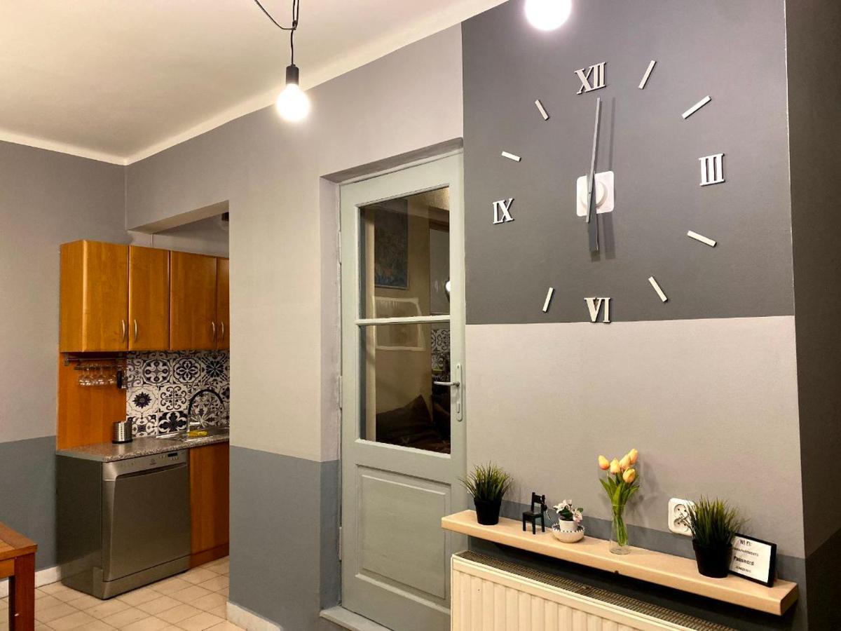 Real Vip Hostel Краков Экстерьер фото